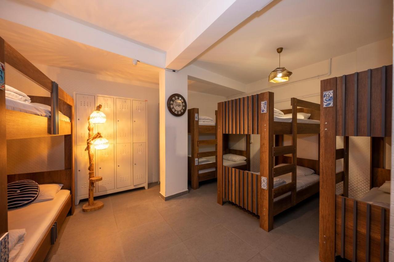 Taksim Square Hostel Istanbul Exterior photo