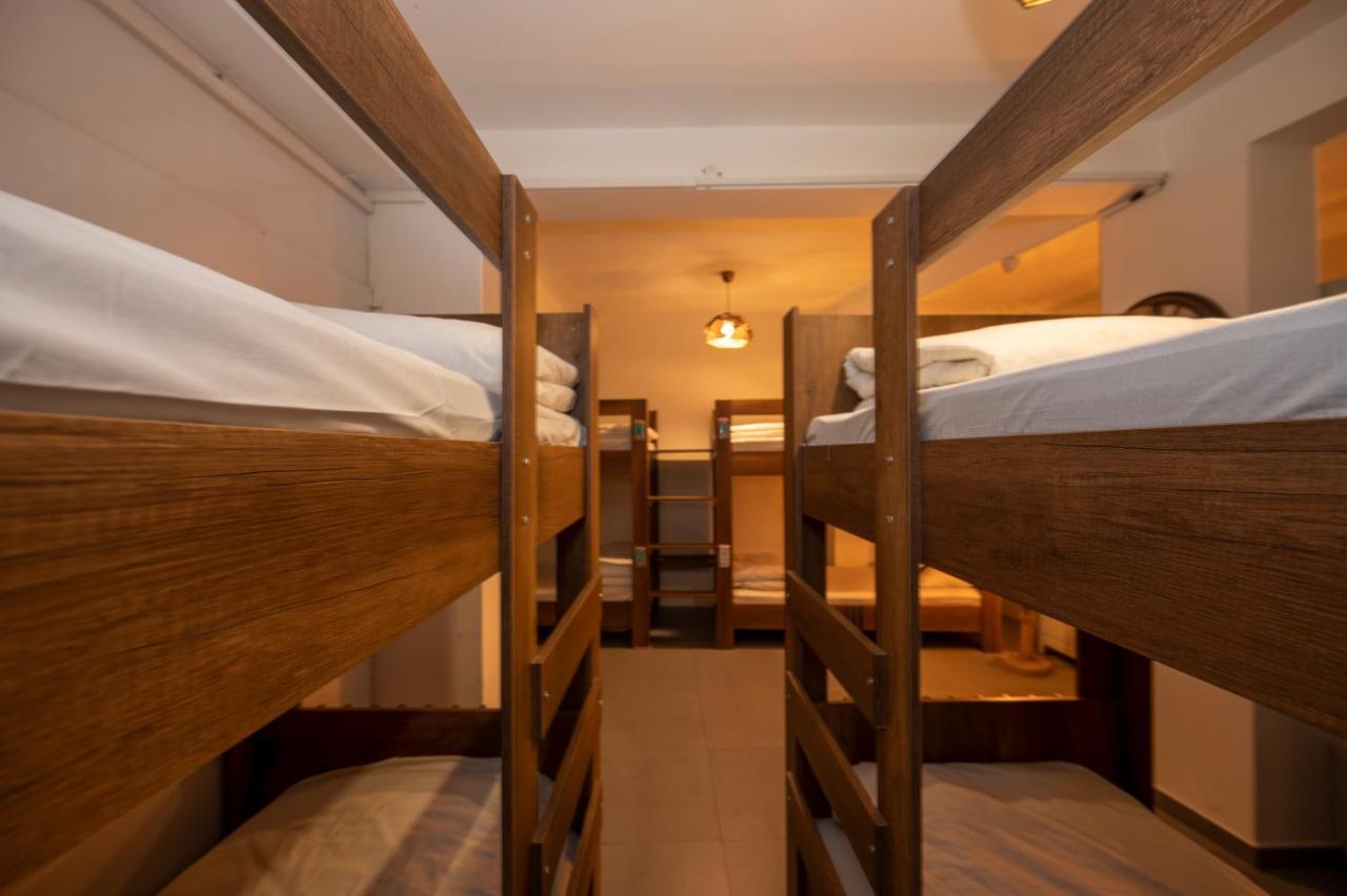 Taksim Square Hostel Istanbul Exterior photo