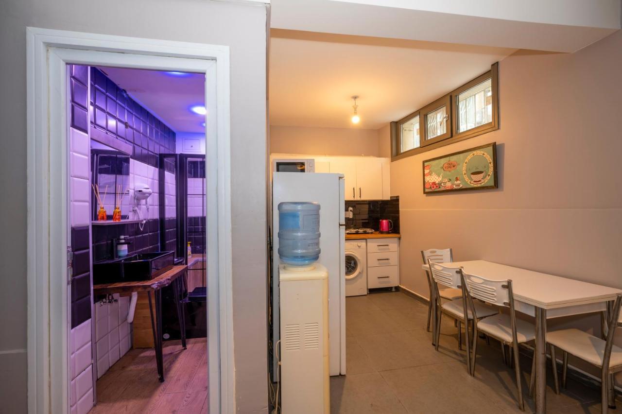 Taksim Square Hostel Istanbul Exterior photo